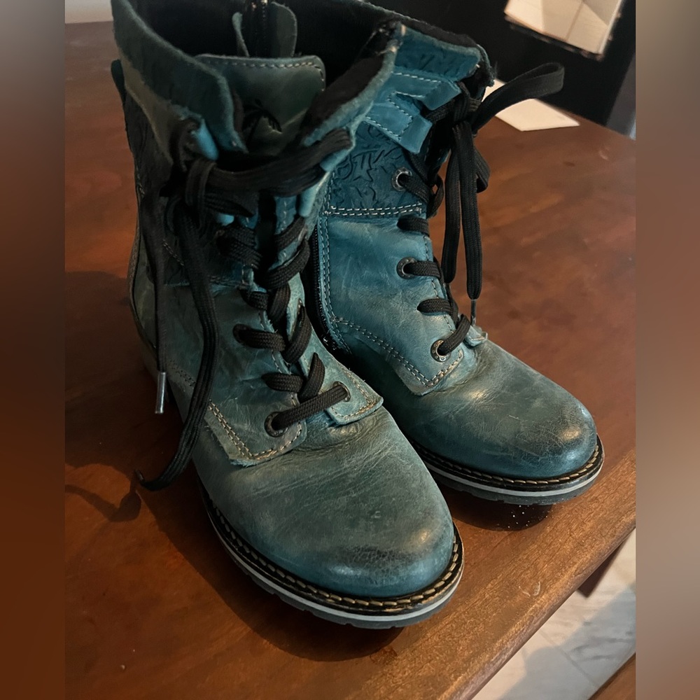 Teal dromedaris boots